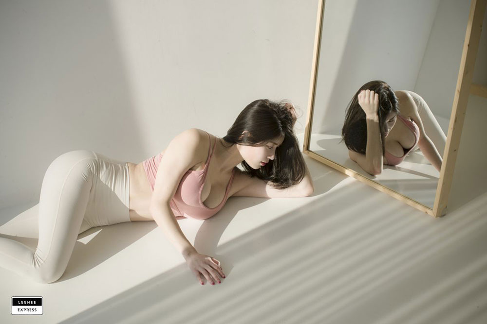 韩国妹纸Min.E(민이)写真图片合集[37套][持续更新]