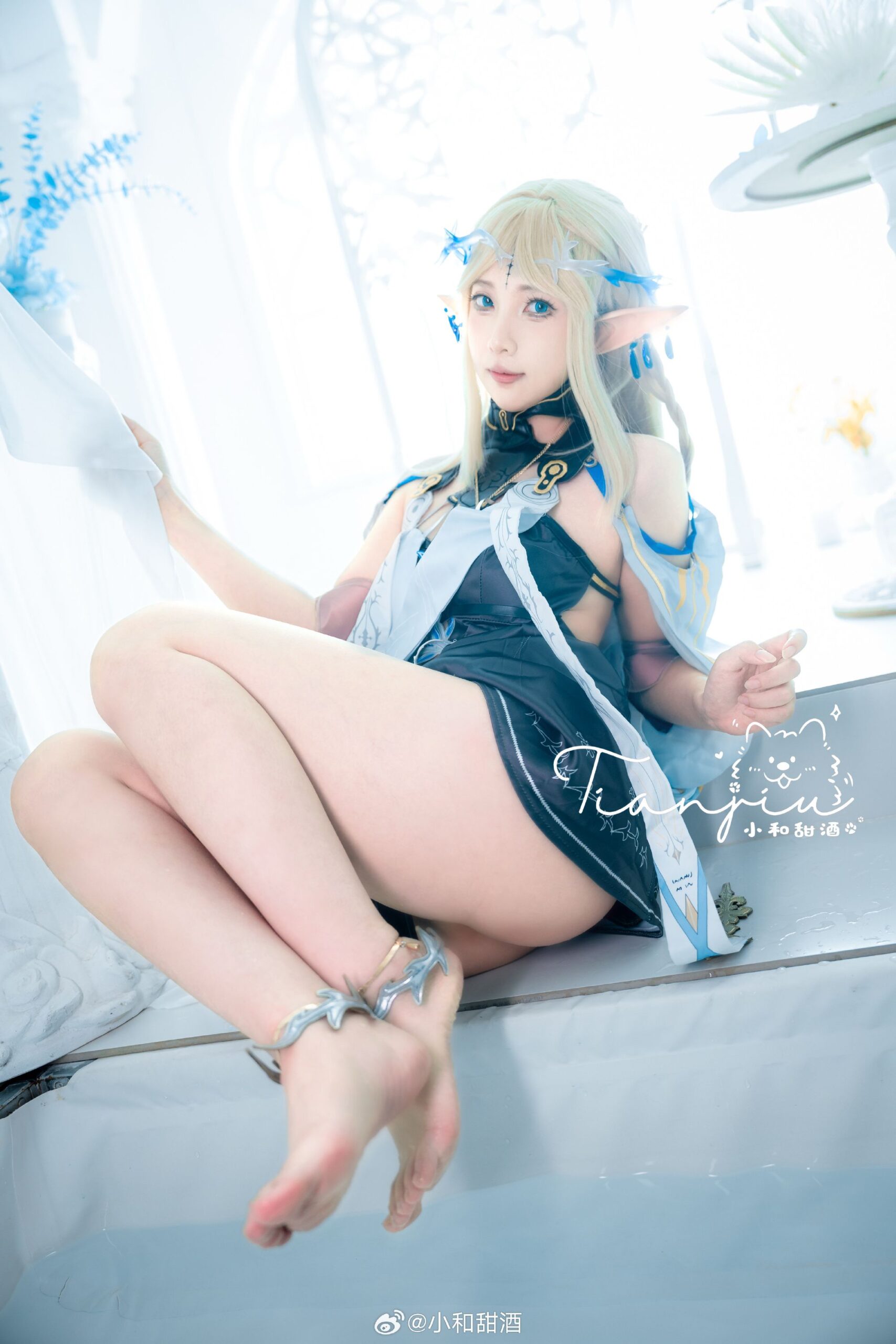 小和甜酒COSPLAY《鸣潮》卡提希娅