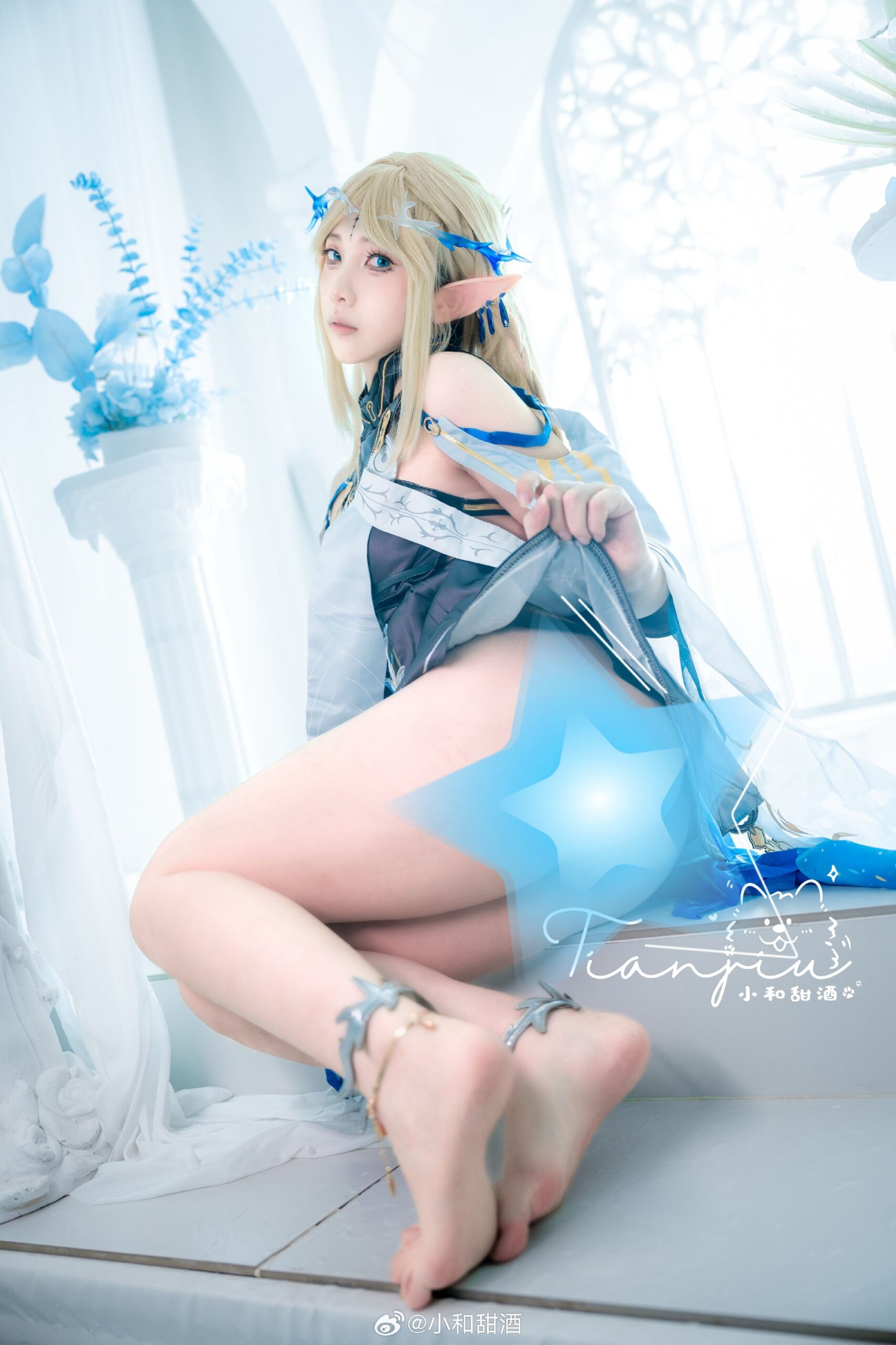 小和甜酒COSPLAY《鸣潮》卡提希娅
