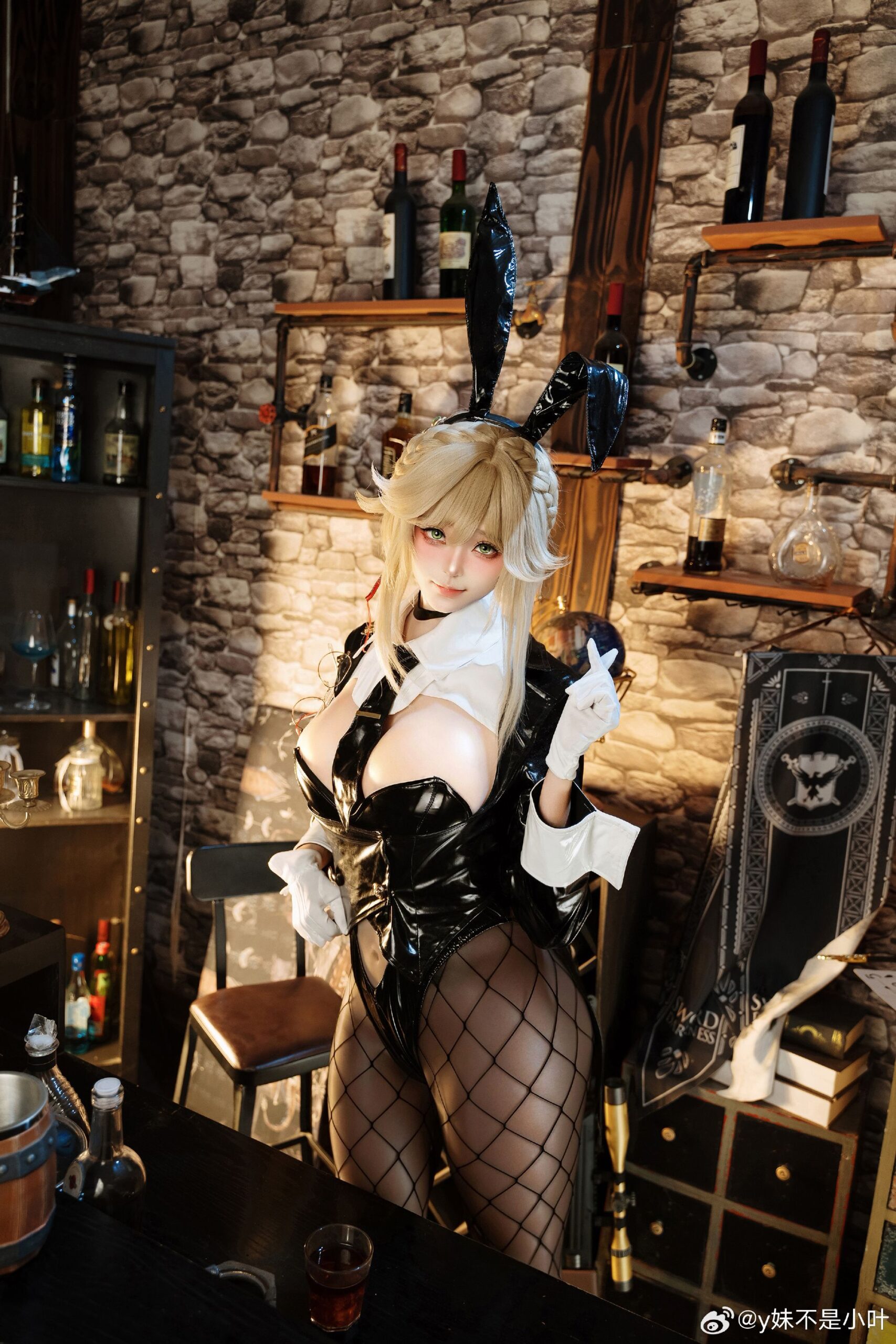 y妹不是小叶COSPLAY妮姬 胜利女神 爱德特务兔女郎