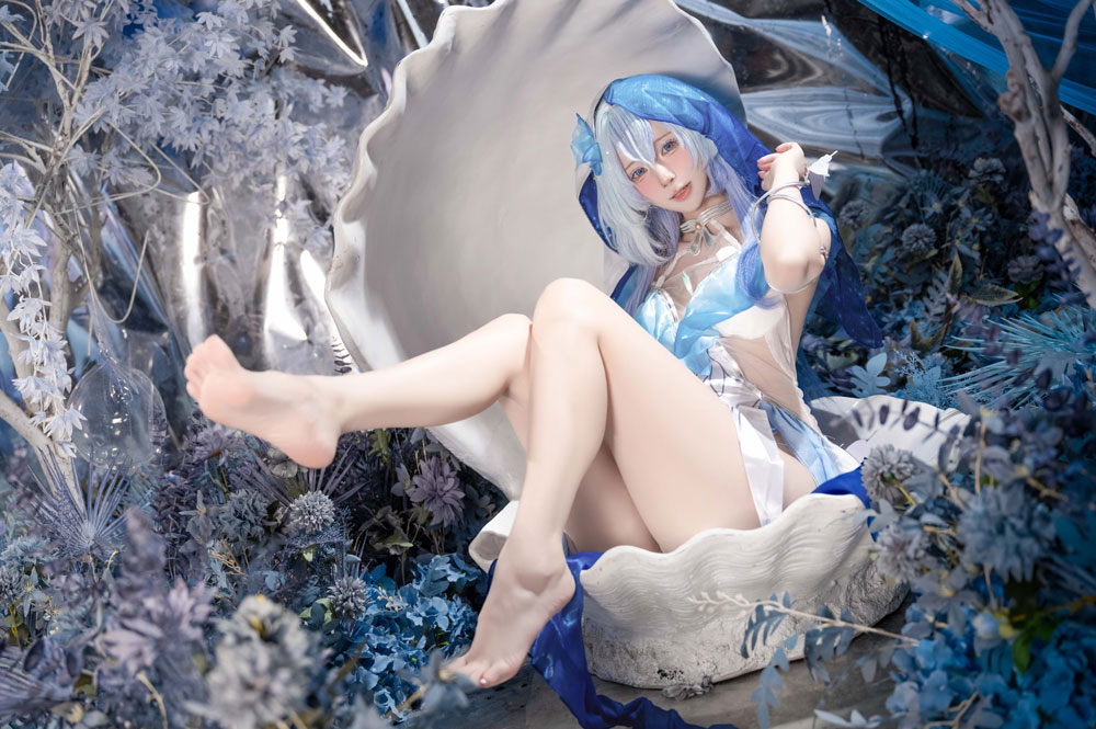 西园寺南歌《鸣潮》守岸人COSPLAY图片写真在线看