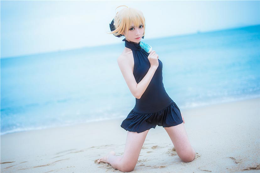 鳗鱼霏儿 海边COS美图