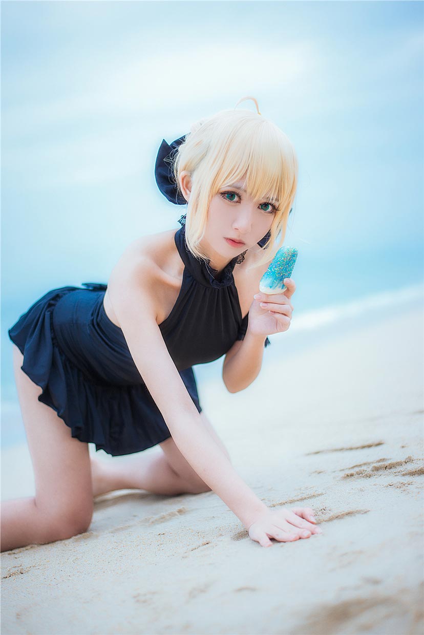 鳗鱼霏儿 海边COS美图