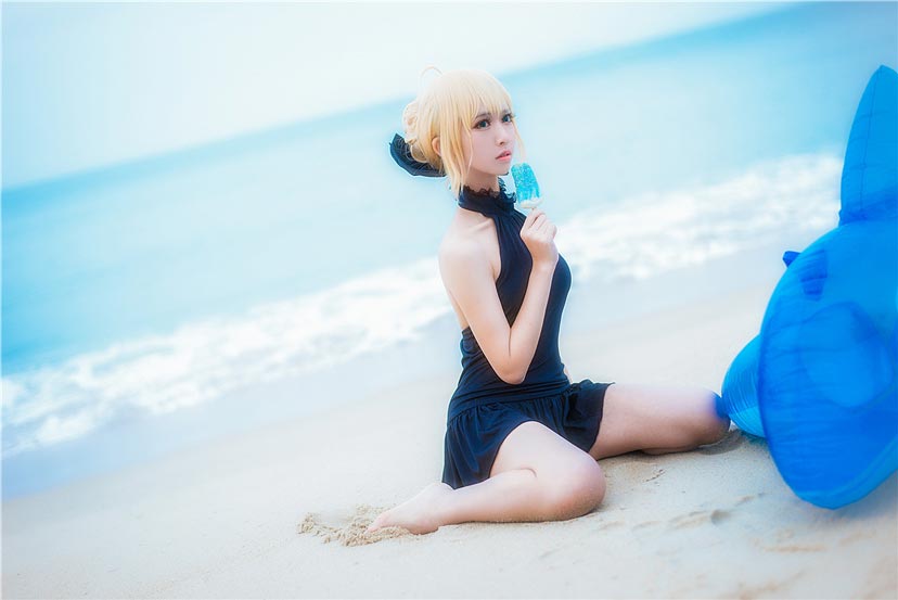 鳗鱼霏儿 海边COS美图