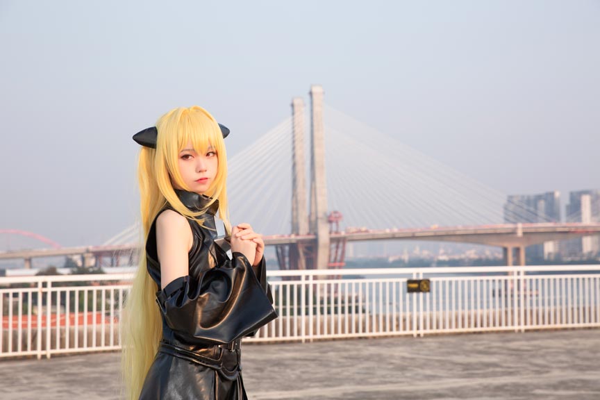 G44不会受伤 小暗常服COS美图在线