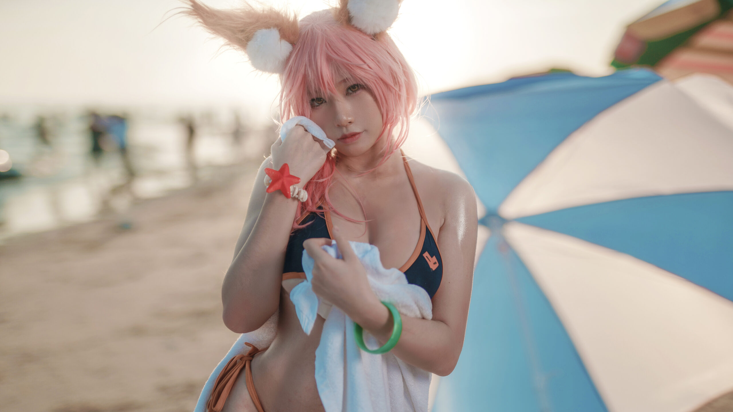 uki雨季 玉藻前泳装COS写真图片欣赏