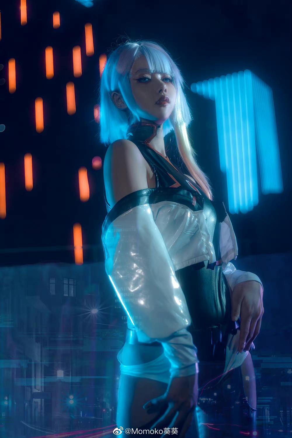 Momoko葵葵 赛博朋克边缘行者Lucy露西COS美图 Momoko葵葵 赛博朋克边缘行者Lucy露西COS美图