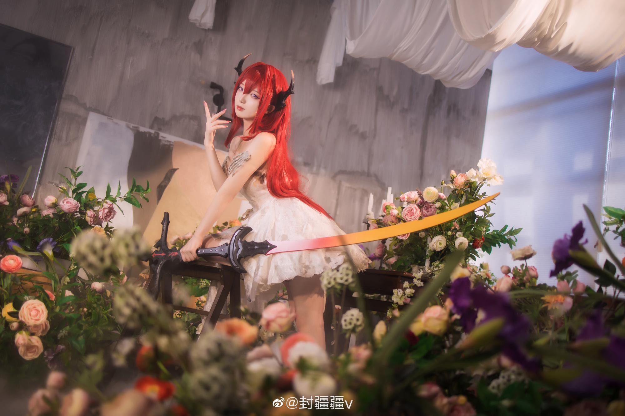 封疆疆v 史尔特尔同人白裙COS美图写真 封疆疆v 史尔特尔同人白裙COS美图写真
