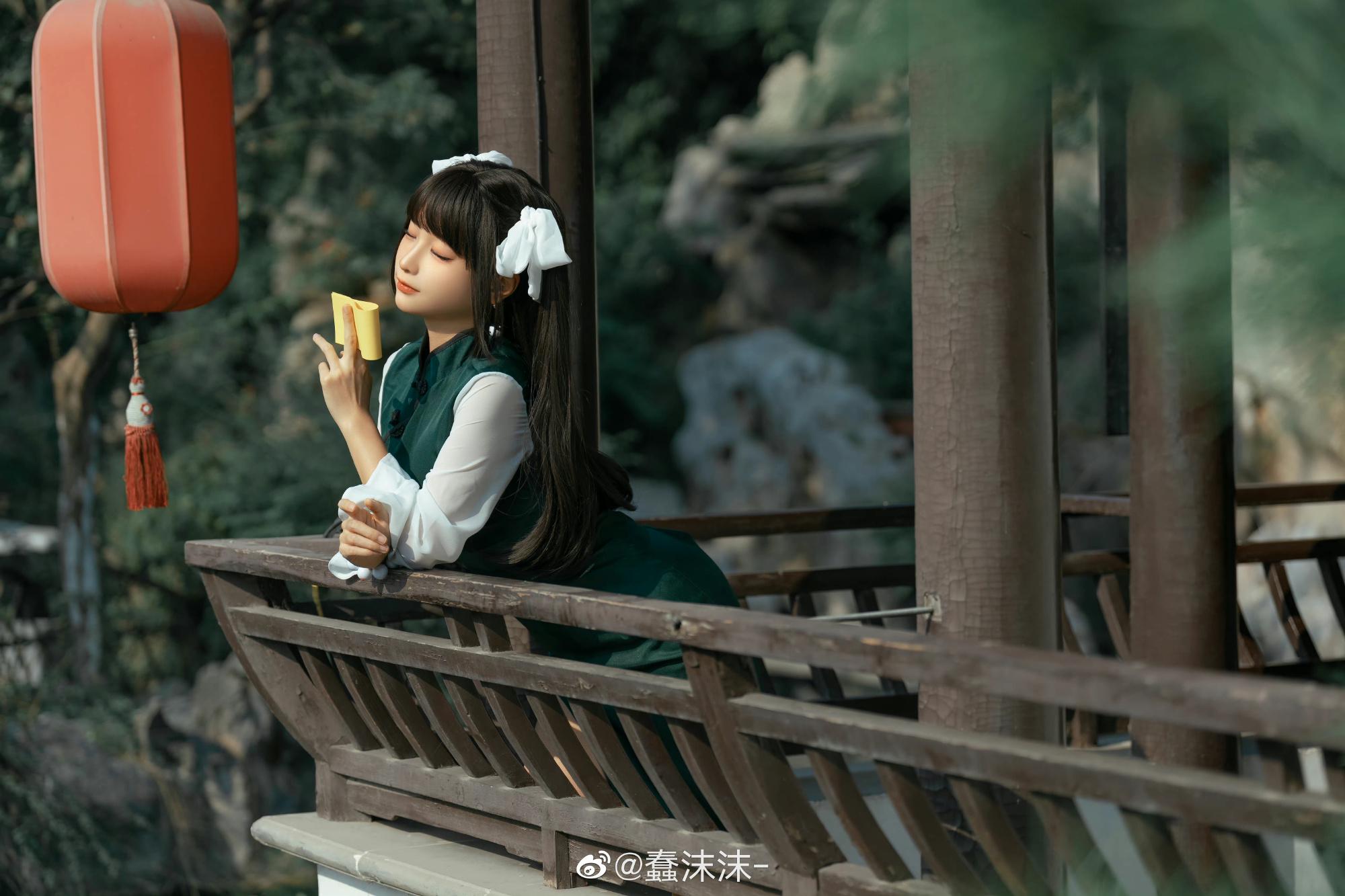 蠢沫沫 驱鬼道士药指COS图片抢先看