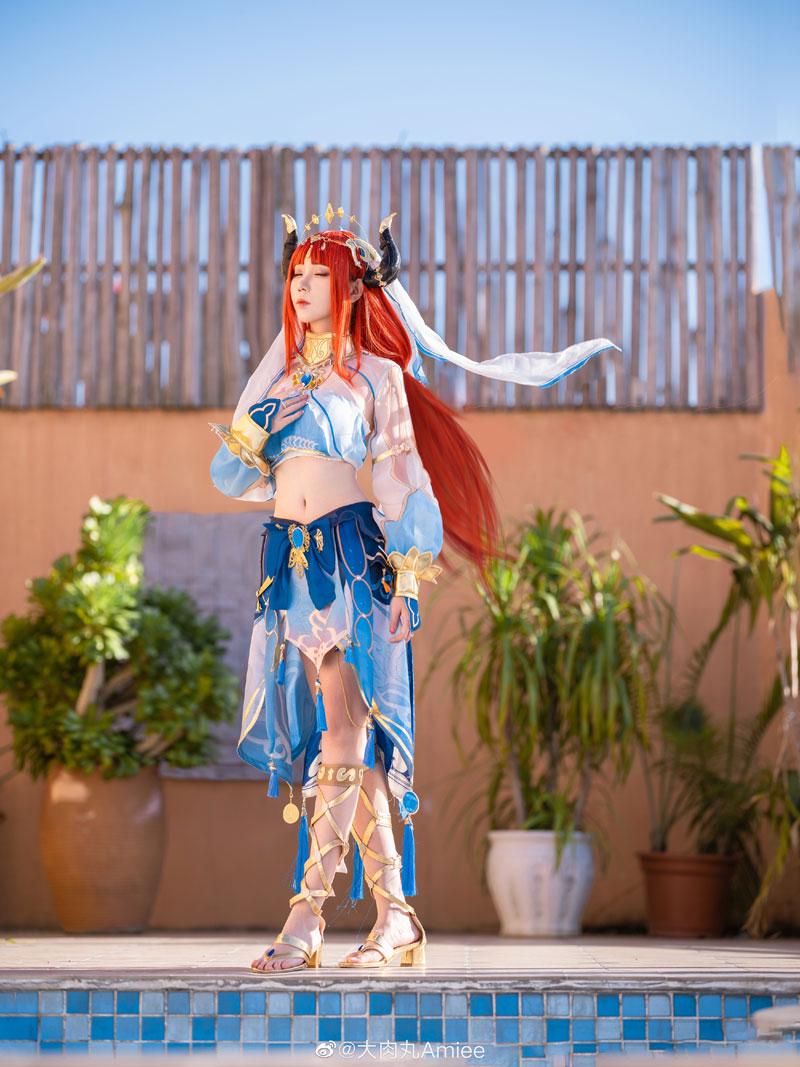 大肉丸Amiee《原神》妮露cosplay图片