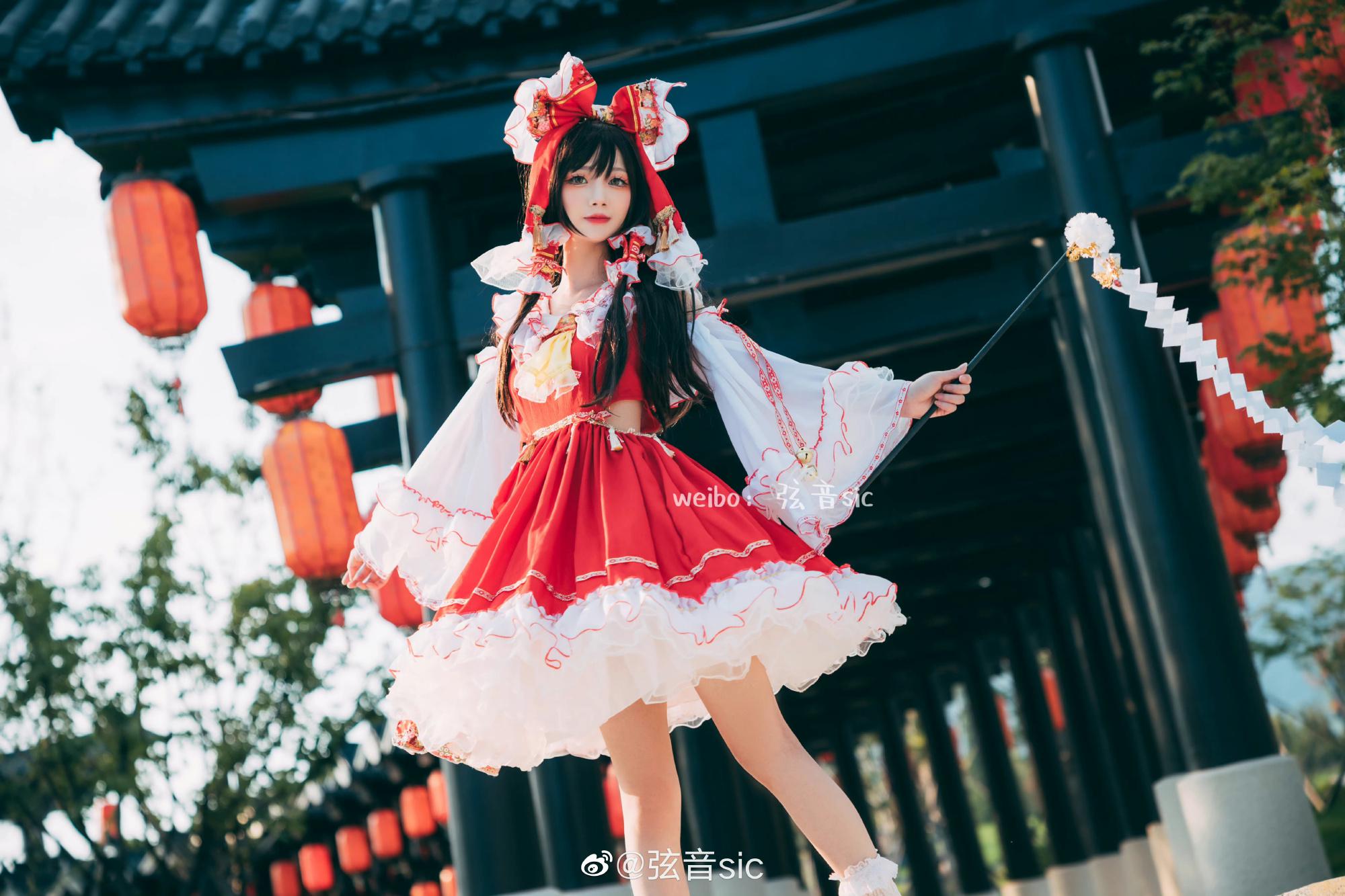 弦音sic 《东方Project》博丽灵梦COSPLAY衣服扮装 弦音sic 《东方Project》博丽灵梦COSPLAY衣服扮装