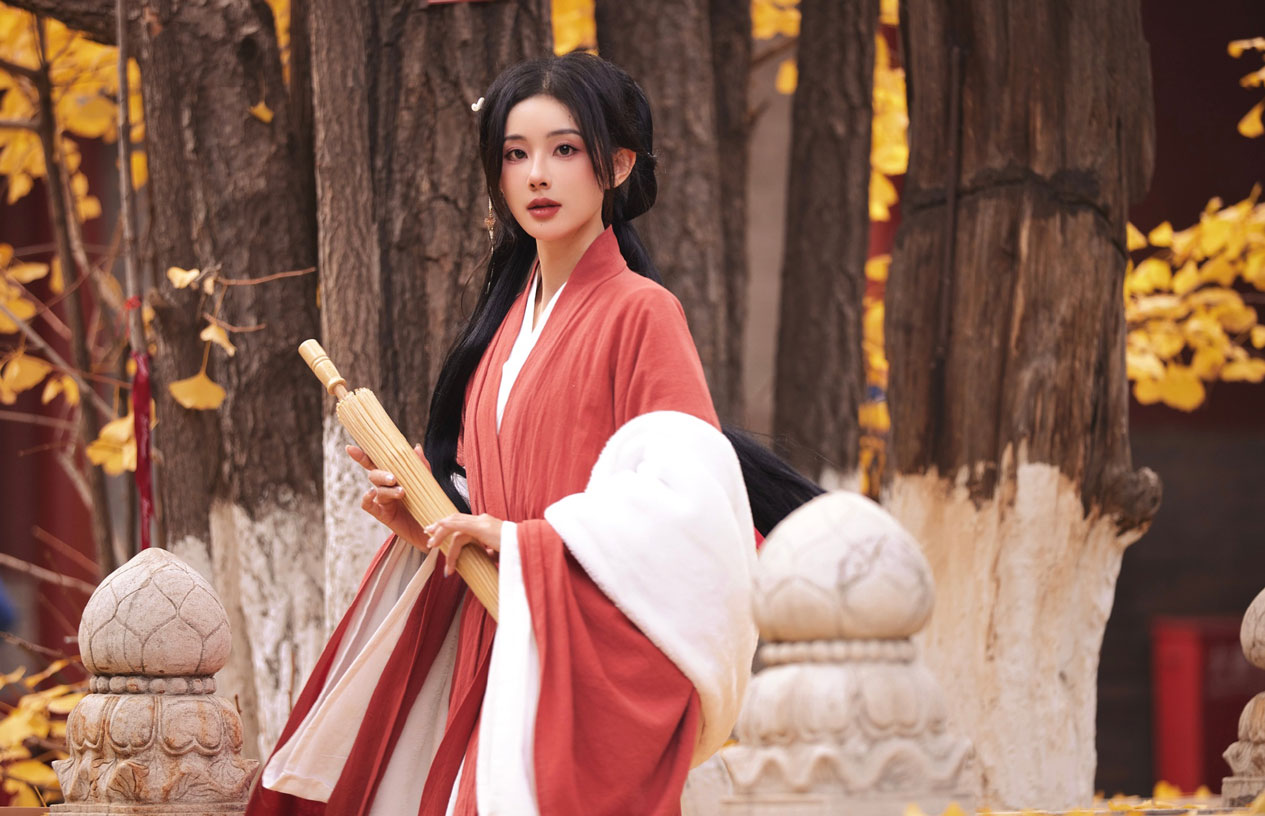 古风COSER AAAyu阿玉 最新汉服写真欣赏
