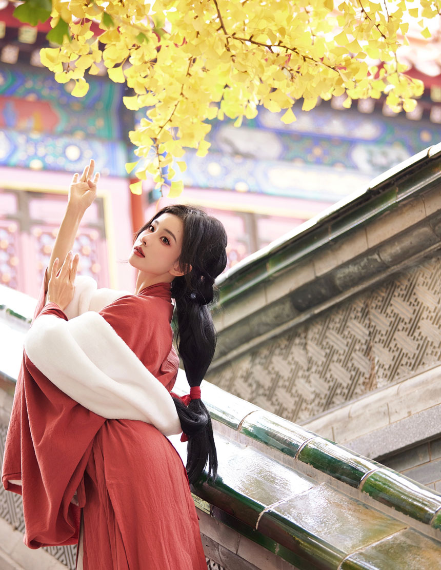 古风COSER AAAyu阿玉 最新汉服写真欣赏