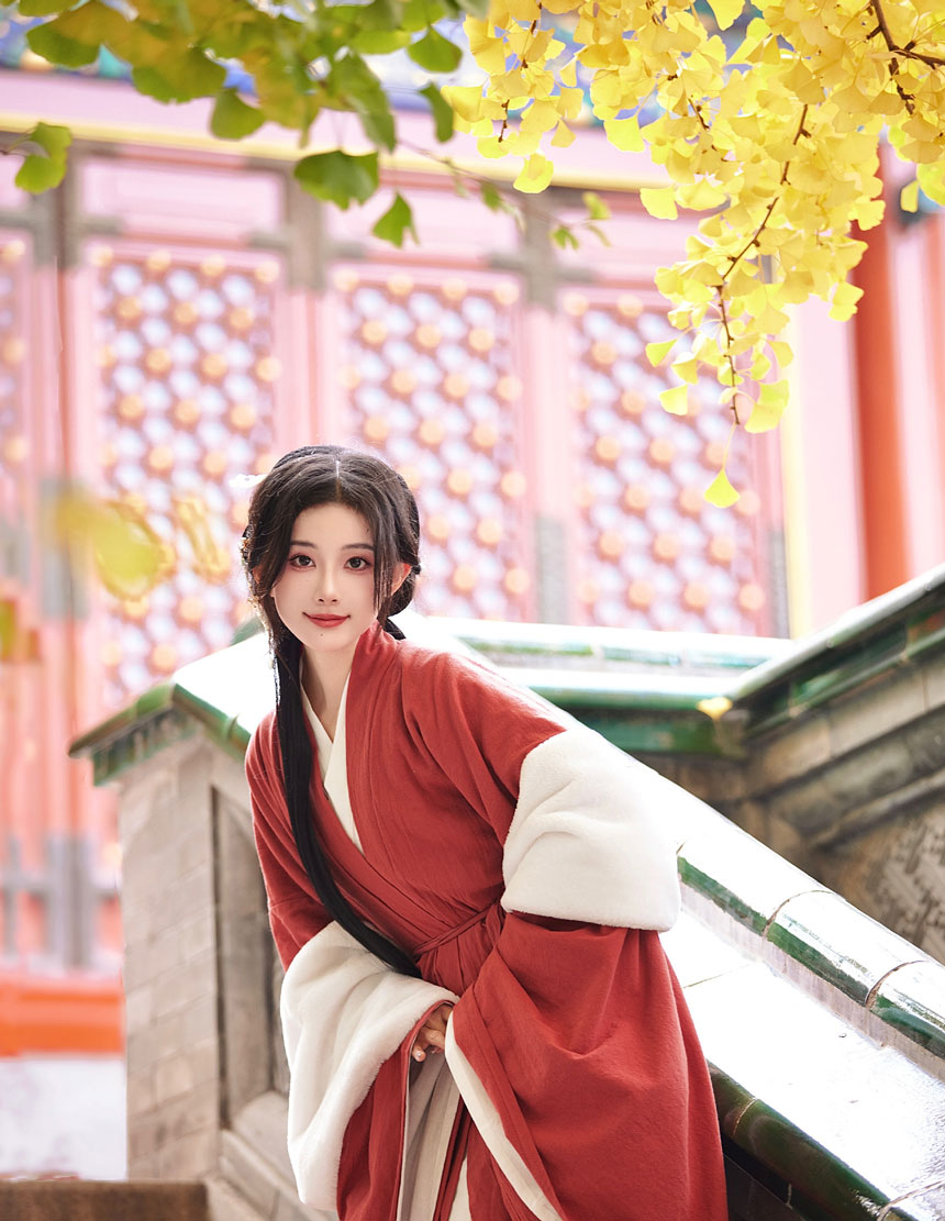 古风COSER AAAyu阿玉 最新汉服写真欣赏