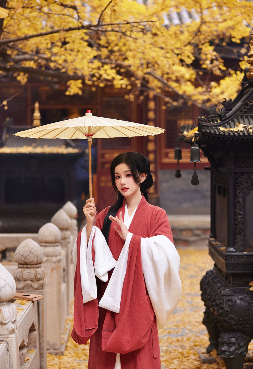 古风COSER AAAyu阿玉 最新汉服写真欣赏