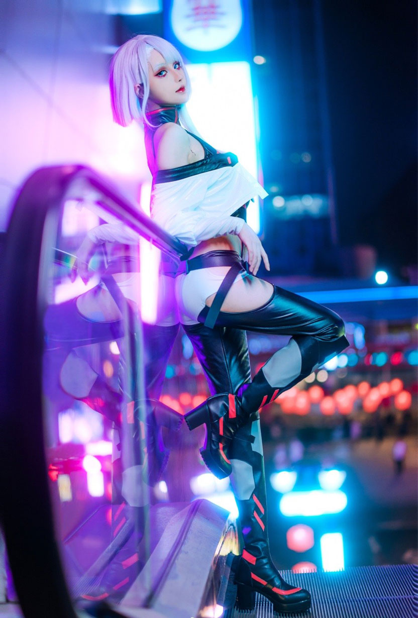 奶狮_《赛博朋克边缘行者》Lucy露西COS美图 奶狮_《赛博朋克边缘行者》Lucy露西COS美图