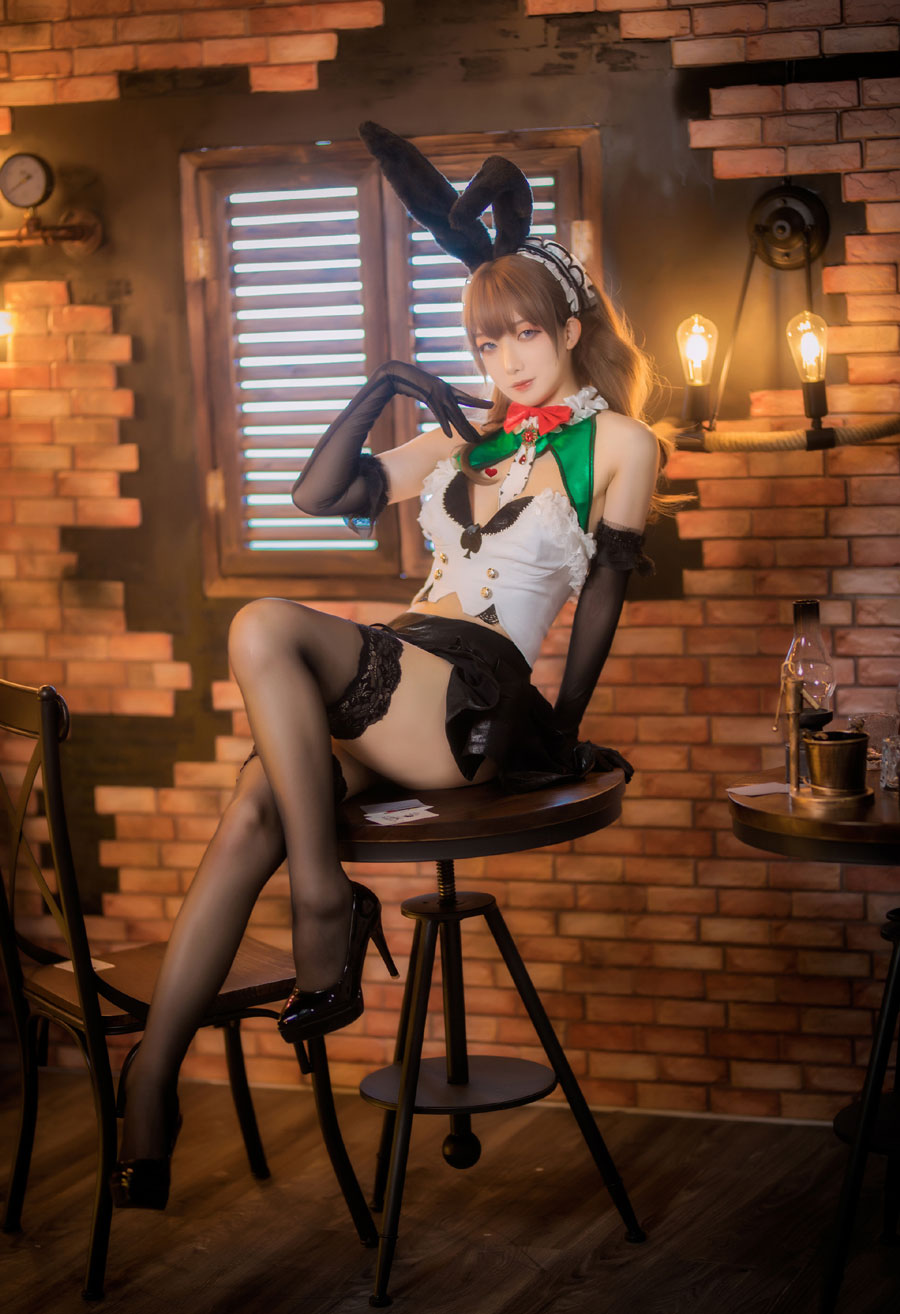 封疆疆v《碧蓝航线》莫妮卡COS美图欣赏
