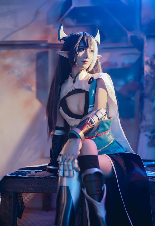 弥音音ww《我的勇者》新魔女「太虚之影·娜贝离诗」COSPLAY太好看了