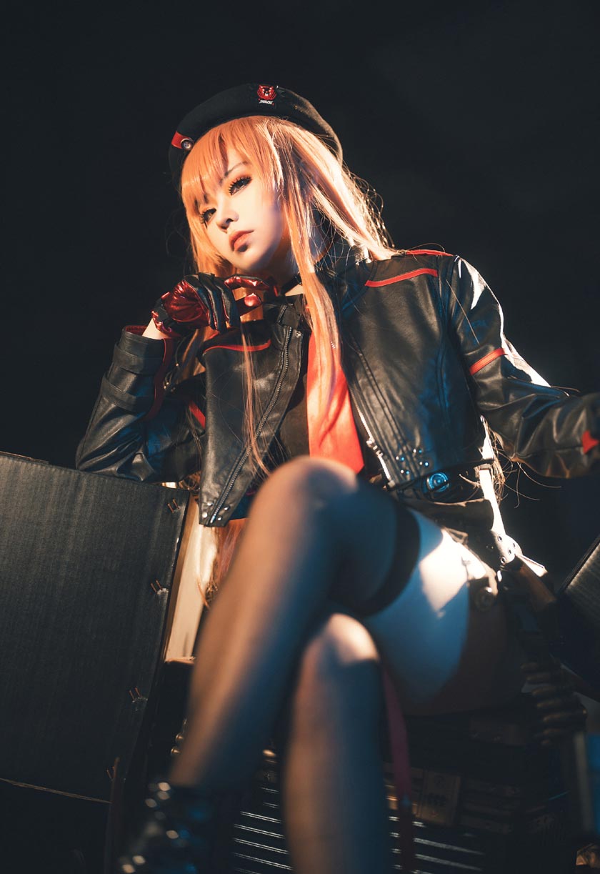 G44不会受伤COS《胜利女神：妮姬》中女战士拉毗