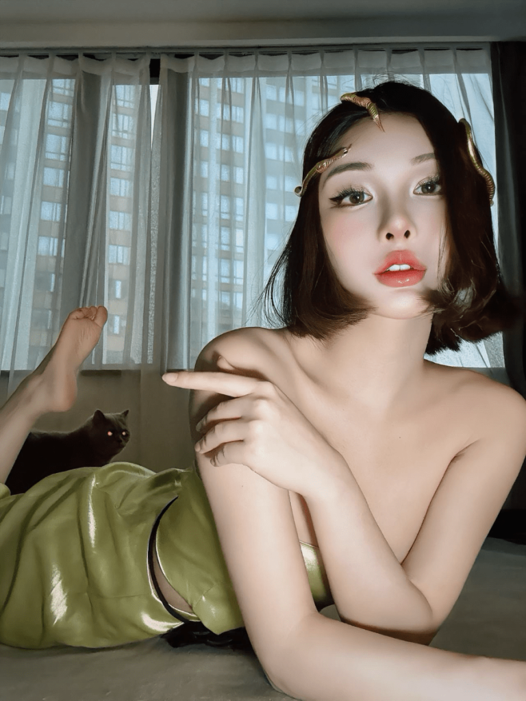 迷人小艾琳微密圈专属圈子作品合集 维密圈|秘语 岛遇-第1张